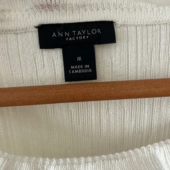 Ann Taylor Ruffle Tank - Picture 3 of 3